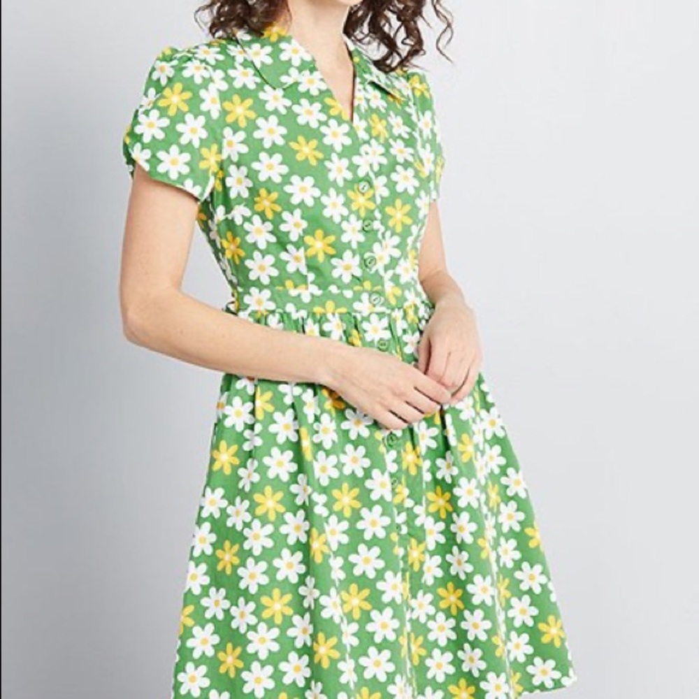 Modcloth Daisy Green and Yellow Mini Shirt Dress